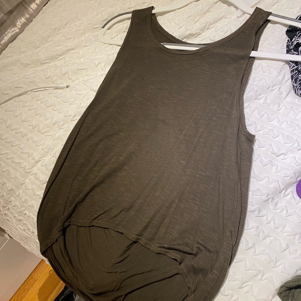 Emma & Sam tank w open back